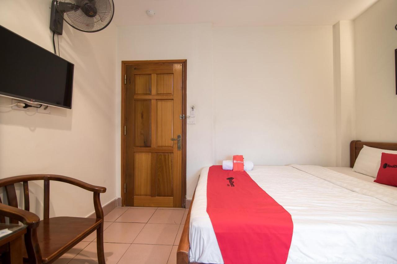 Hotel RedDoorz near Dai Hoc Ha Noi Hanoi Exterior foto