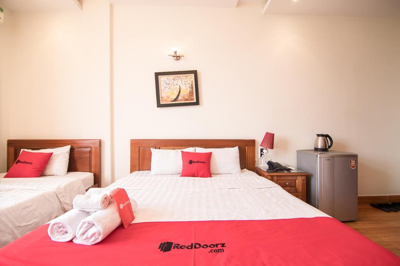 Hotel RedDoorz near Dai Hoc Ha Noi Hanoi Exterior foto